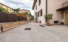 New Casa Ilaria Close To Center