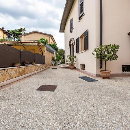 New Casa Ilaria Close To Center Torri Del Benaco Exterior foto